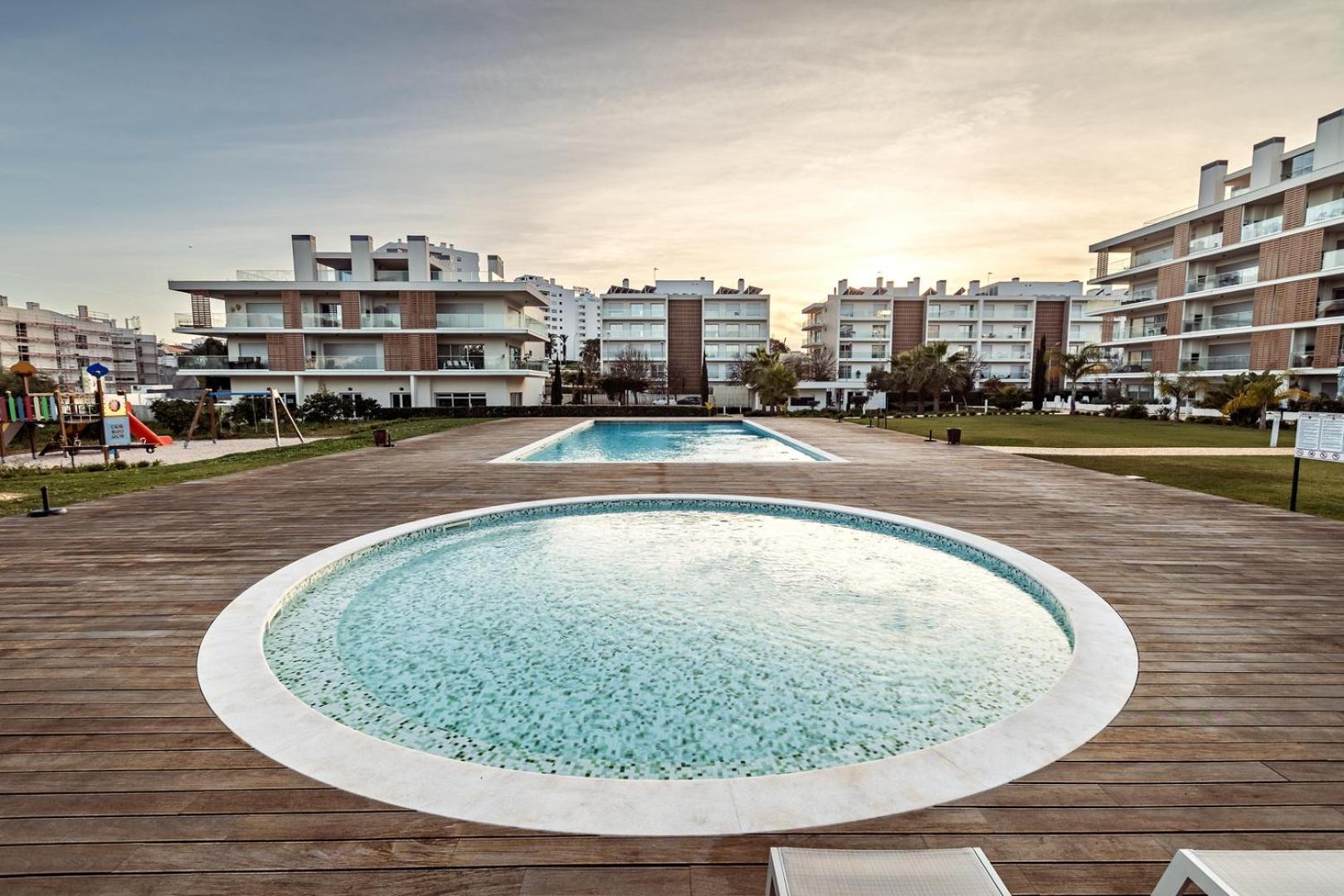 The Escape - Poolside Retreat