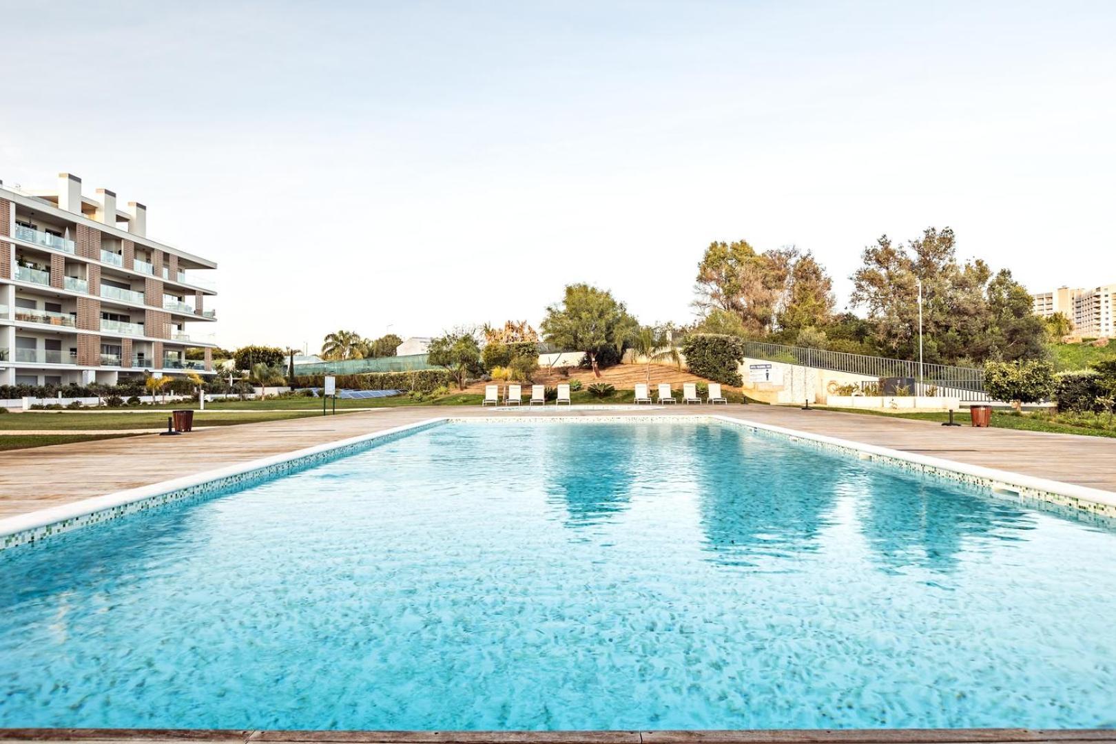 The Escape - Poolside Retreat Albufeira